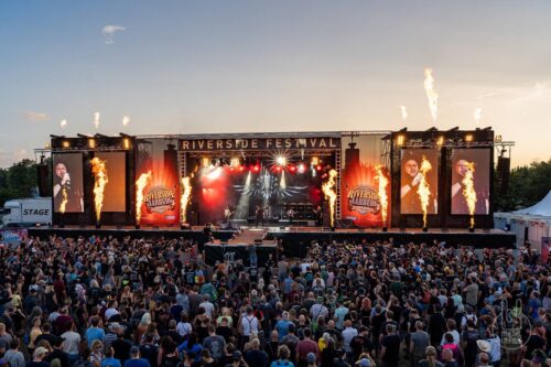 Metalinside.ch - Riverside Open Air 2022 - Adam and the Metal Hawks - Foto Ralf Wyssenbach