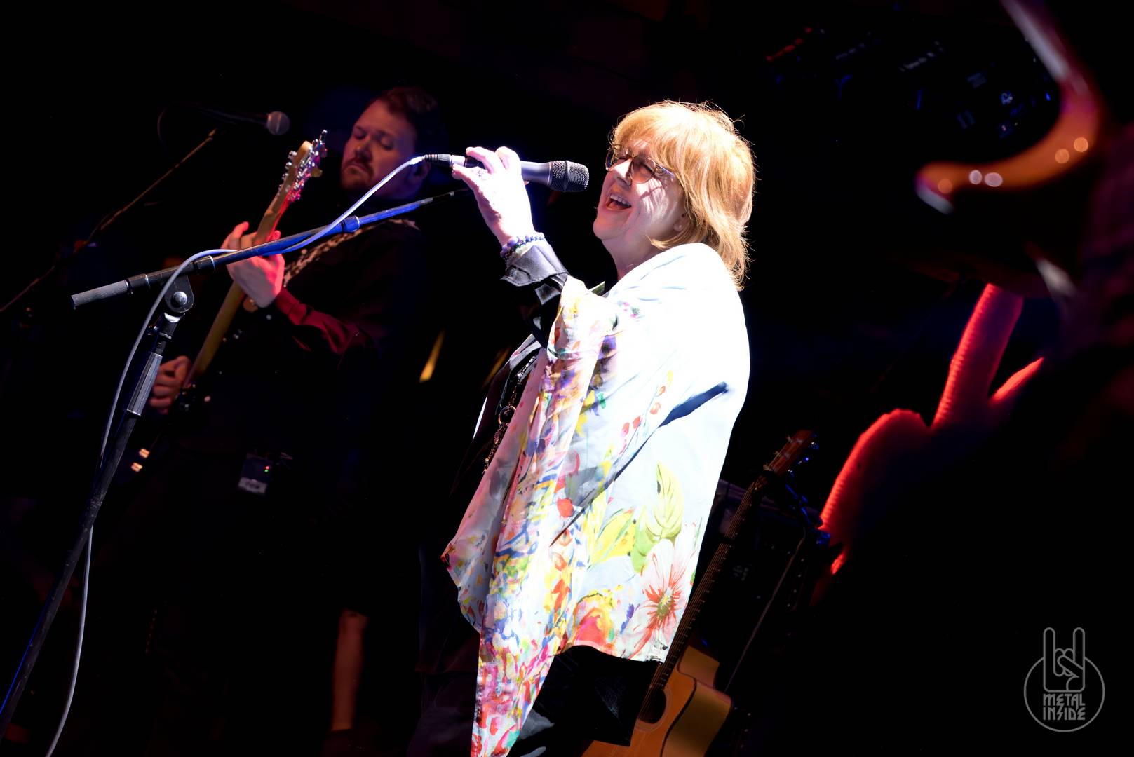 Maggie Reilly, Cutting Crew ϟ Metalinside